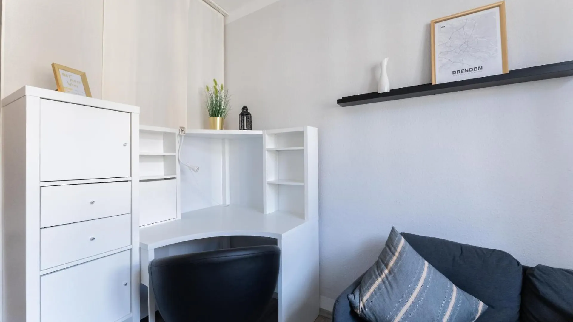 Business Apartment In 드레스덴 0*,